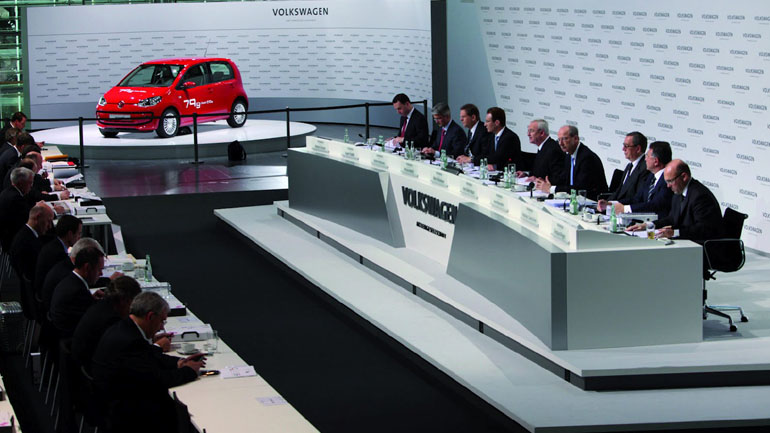 Σε διαθεσιμότητα τρία ανώτερα στελέχη της VW