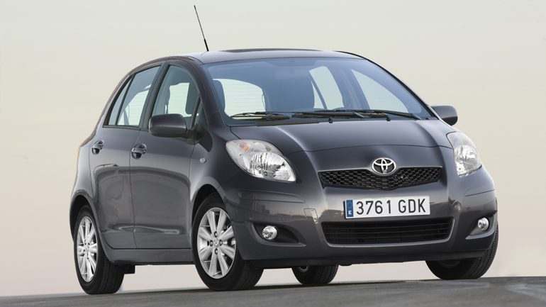 Ανάκληση για 42.720 Toyota Yaris και Hilux