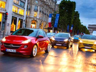 Σε νέα χρώματα και σχέδια το Opel Adam