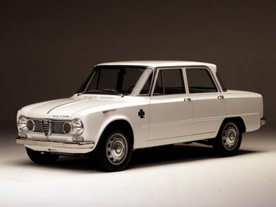 Μια από τις πιο σπάνιες Alfa Romeo ξαναβγαίνει στους δρόμους!