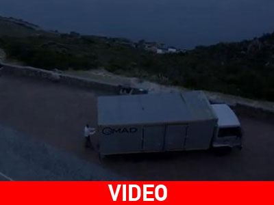 Τι κρύβεται μέσα στο φορτηγό;