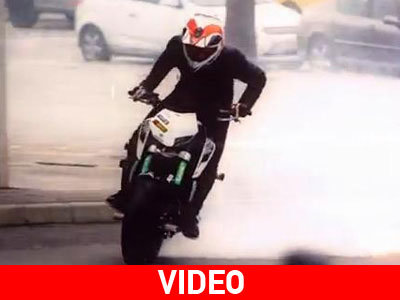 Τα δίνει όλα για την αγάπη!