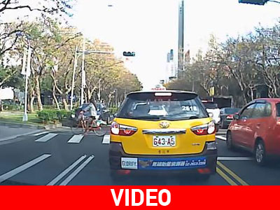 Τύχη βουνό για γυναίκα ποδηλάτη!