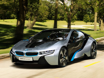 Όλα έτοιμα για την πρεμιέρα του BMW i8