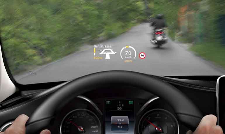 Εντυπωσιάζει το σύστημα head-up display