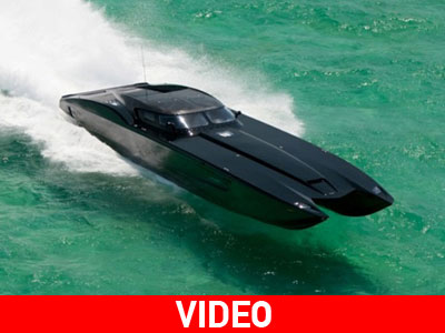 H Chevrolet Corvette σκίζει τα κύματα!