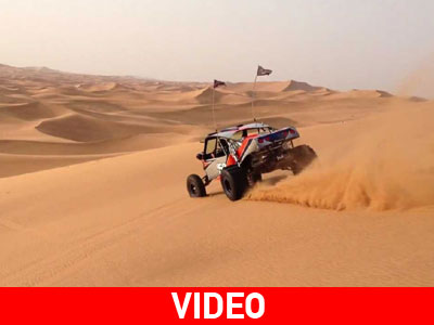 Οδηγώντας στην έρημο Buggies 1.000 ίππων!