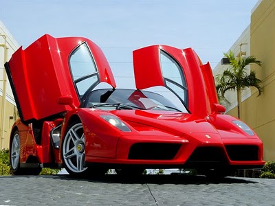 Λάδια, υγρά και φρένα της Ferrari Enzo κοστίζουν 40.000 ευρώ!