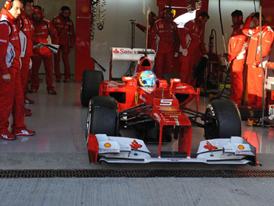 Αρκετά πίσω η Ferrari στις πρώτες δοκιμές