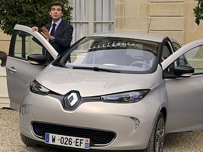 Πρόστιμο σε υπουργό για υπερβολική ταχύτητα