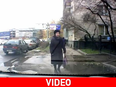 Δεν θα παρκάρει ποτέ ξανά σε πεζοδρόμιο!