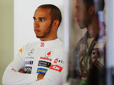 Κάτι συμβαίνει μεταξύ ΜcLaren και Hamilton!