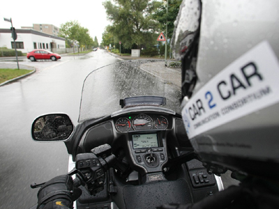 Οχήματα που επικοινωνούν με μοτοσικλέτες!