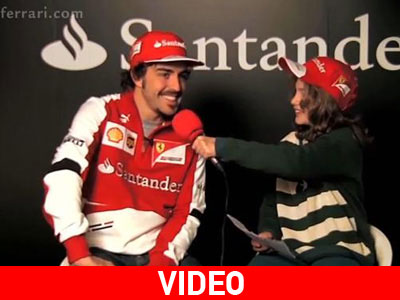 Ο Alonso δίνει συνέντευξη σε 9χρονη
