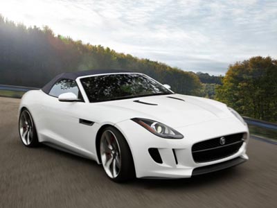 Έτοιμη η νέα Jaguar F-Type