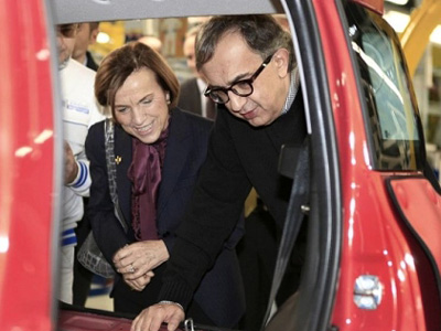 Αντιδράσεις στην Ιταλία για την αλλαγή πλάνων της Fiat