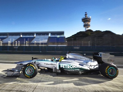 Τη γλύτωσαν Mercedes και Pirelli!