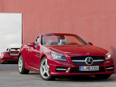 Με μία κατάθεση στην τράπεζα, δώρο μία Mercedes!