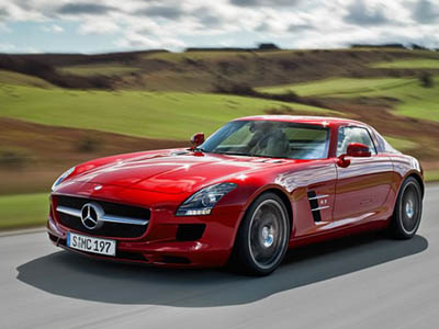 Με μια Mercedes, δώρο ένα Smart!