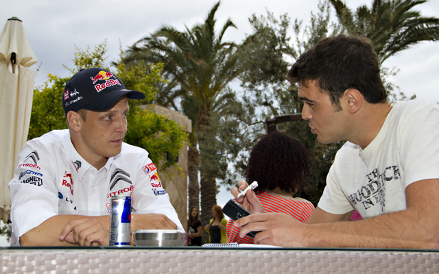 Ο υπογράφων με τον Hirvonen το 2012 στο Ράλι Ακρόπολις