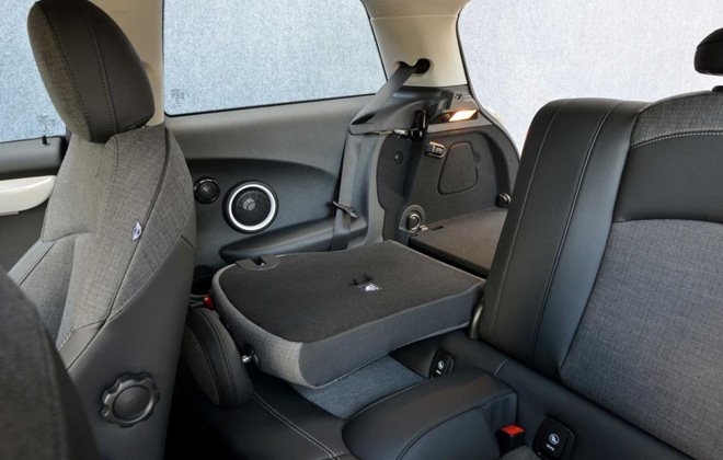 Αν πέσουν τα πίσω καθίσματα η χωρητικότητα φθάνει τα 731 λίτρα