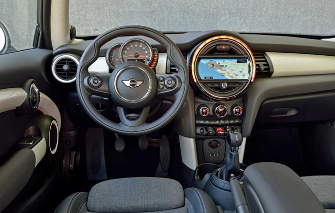 Το εσωτερικό είναι κορυφαίο σε στιλ, ποιότητα και εργονομία