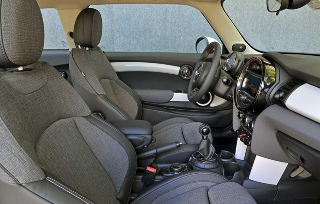 Οδηγοκεντρική η καμπίνα