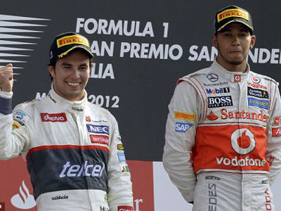 O ένας φεύγει, ο άλλος έρχεται!