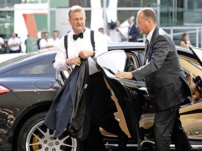 Από πρόεδρος της Porsche… εστιάτορας!