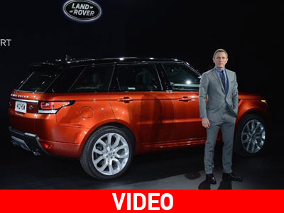 Έλαβε 1 εκατομμύριο για «007» λεπτά δίπλα στο νέο Range Rover Sport!