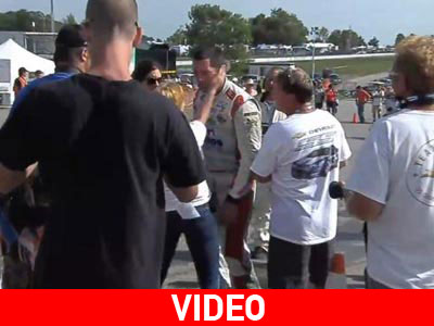 Η γυναίκα του οδηγού πήρε την κατάσταση στα χέρια της!