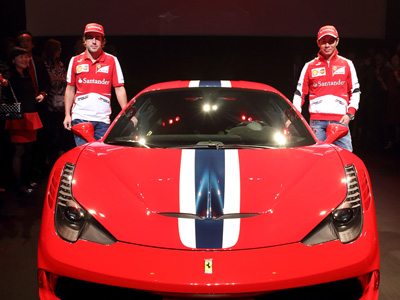 Ο Alonso παρουσίασε την 458 Speciale στους Ιάπωνες!
