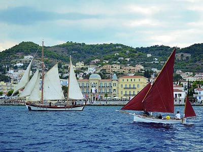 Με πέντε Ολυμπιονίκες διεξήχθη το Spetses Classic Yacht Race 2013