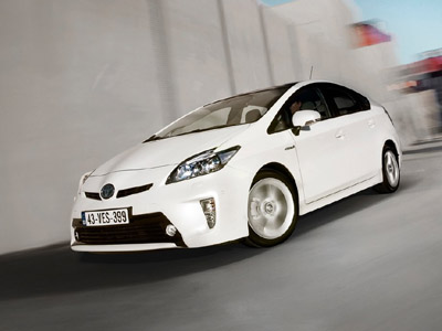 Από 29.250 ευρώ το ανανεωμένο Toyota Prius