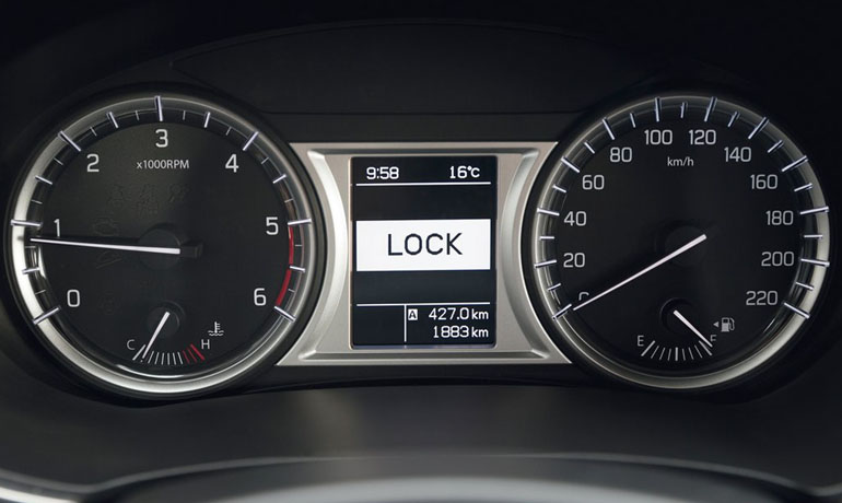 Στην οθόνη του πίνακα οργάνων προβάλλονται οι πληροφορίες για το σύστημα τετρακίνησης