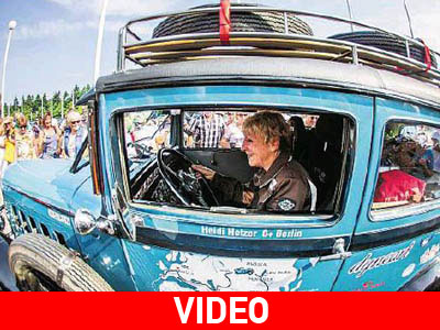 Γυναίκα 77 ετών κάνει το γύρο του κόσμου με αυτοκίνητο