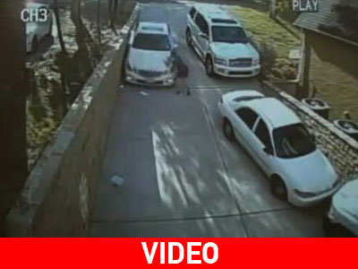 Η πόρτα… την έβγαλε νοκ άουτ!