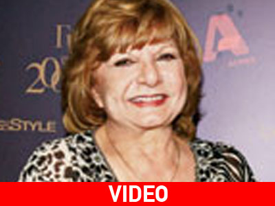 Η Τζένη Βάνου άνοιξε mini market