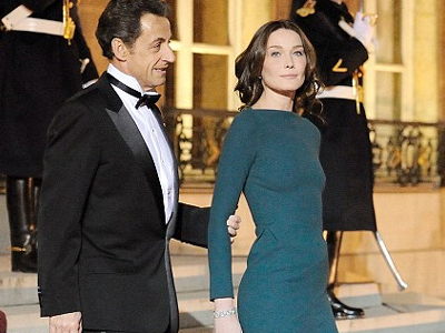 Δημοσιεύματα κάνουν λόγο για… παρασπονδίες του Sarkozy