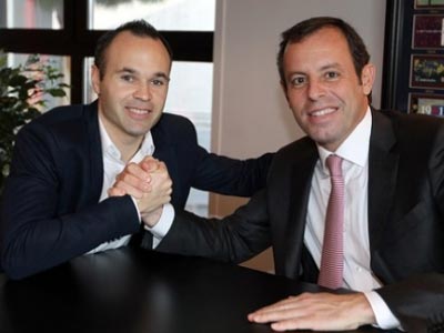 Μπαρτσελόνα: Υπέγραψε έως το 2018 ο Ινιέστα