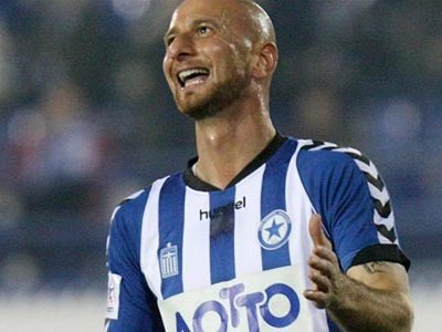 «Πρέπει να αρχίζουμε να βάζουμε γκολ»