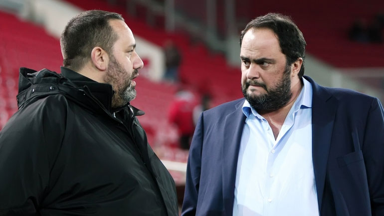 Kαραπαπάς: «Πρώτα τα 20 πρωταθλήματα και μετά βλέπουμε»