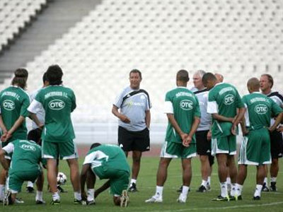 Παναθηναϊκός: Μοίρασε «μπράβο» ο Τεν Κάτε