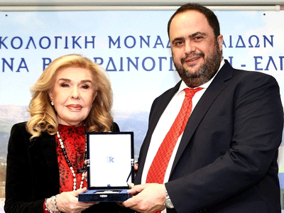 Μοίρασε… ελπίδα ο Ολυμπιακός