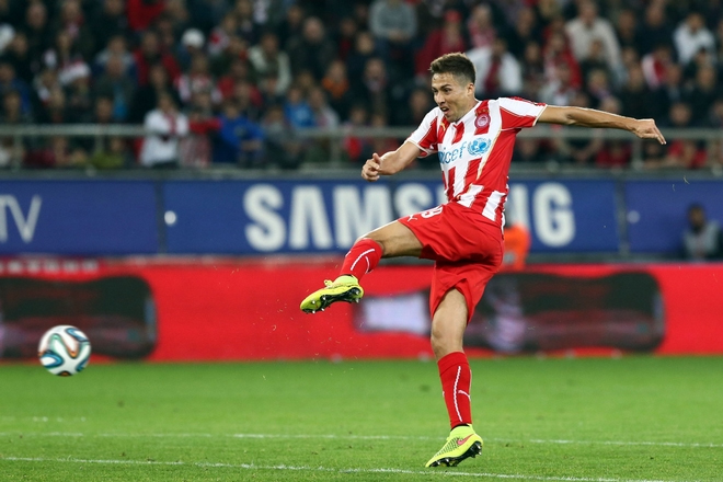 Ο Φουστέρ...οπλίζει και ισοφαρίζει