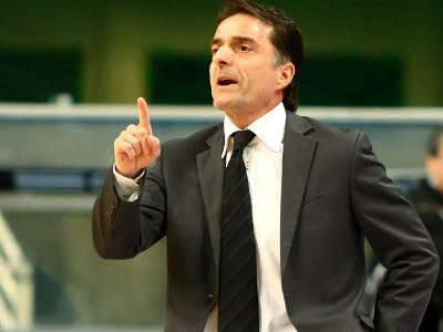 Πανελευσινιακός: Νέος προπονητής ο Κουστένης