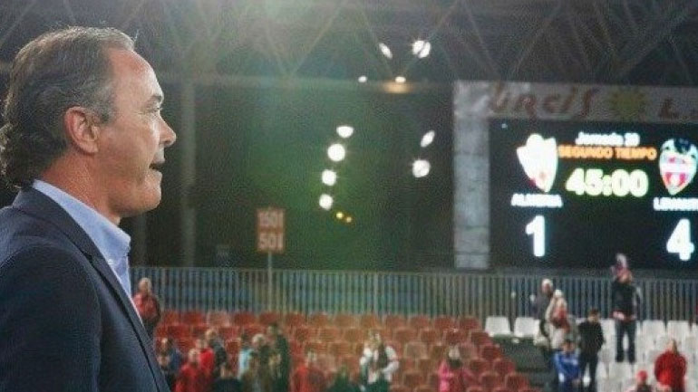 Αλμερία: Είδε την πόρτα της εξόδου ο Μαρτίνεθ