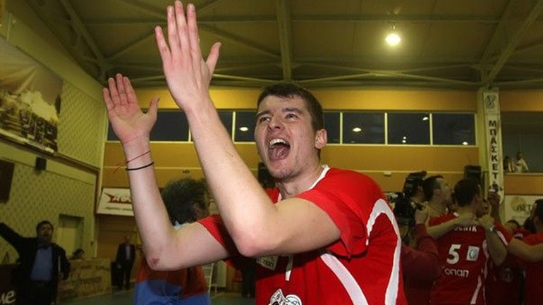 Βόλεϊ: Επέστρεψε στον Ολυμπιακό ο Ντίμα Φιλίποφ