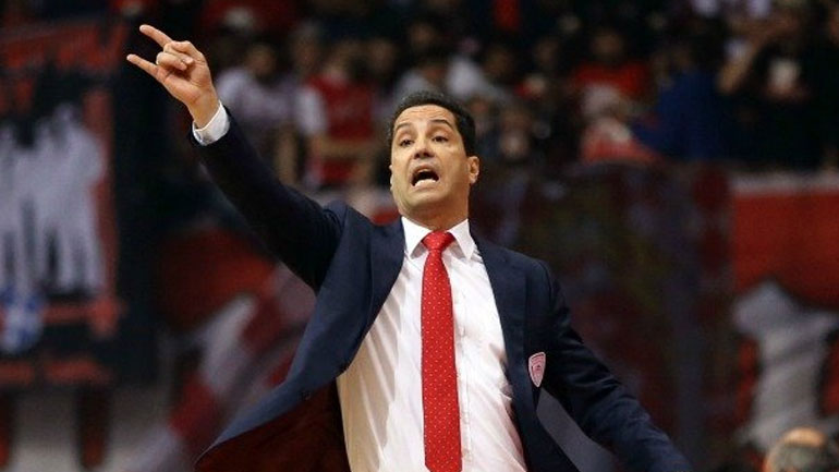 Σφαιρόπουλος: «Να τελειώσουμε με την πρόκριση την Πέμπτη»