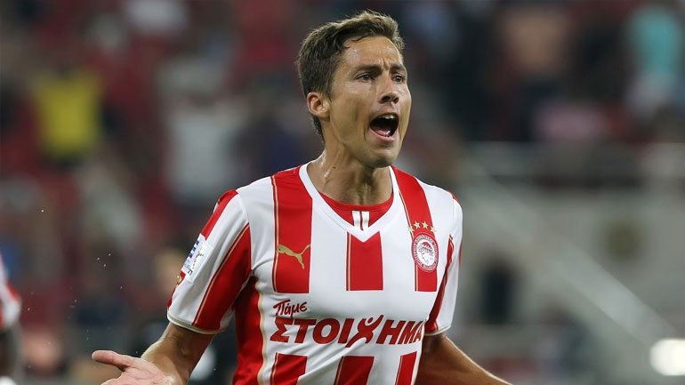 Διάψευση ΑΕΚ για τον Φουστέρ